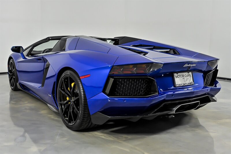 Used 2014 Lamborghini Aventador LP 700-4 AWD/4WD image 10