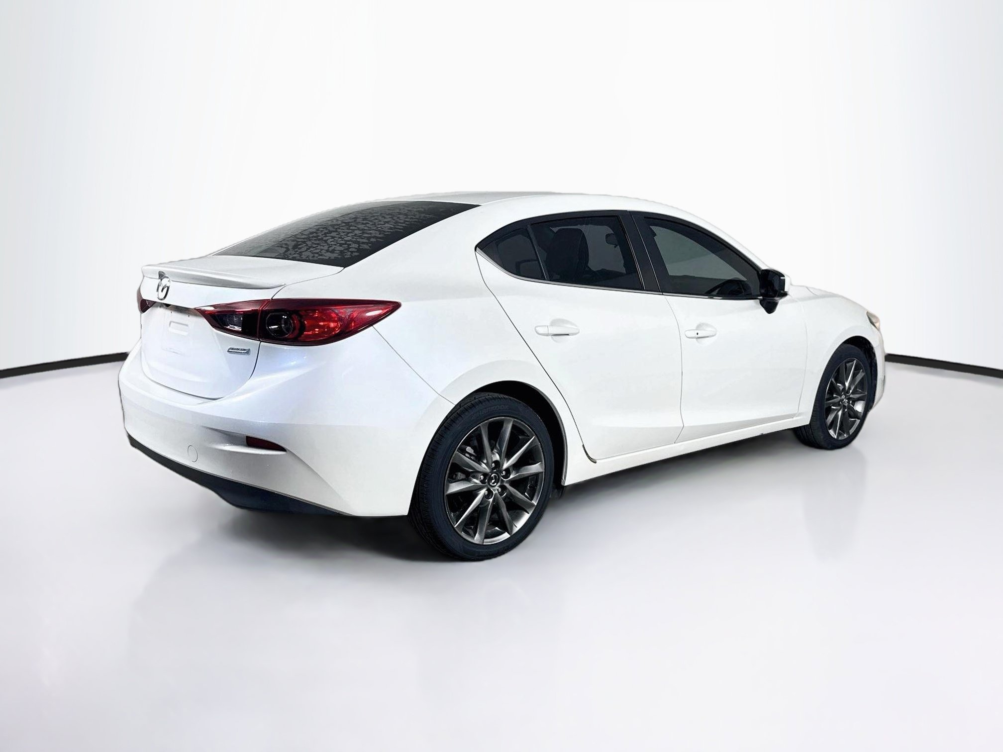 Used 2018 MAZDA MAZDA3 Touring FWD image 31
