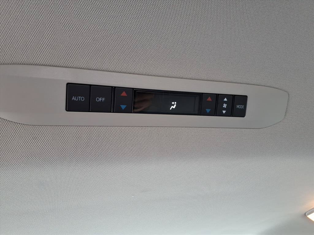 Certified 2023 Toyota Sienna XLE FWD image 16