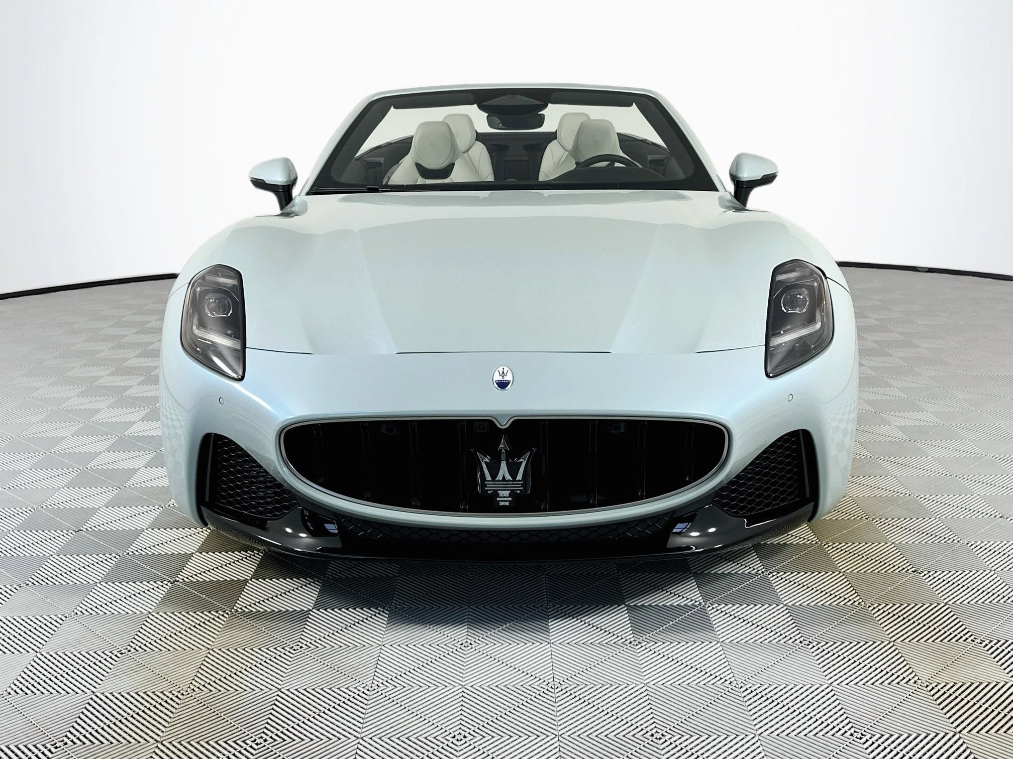 New 2026 Maserati GranCabrio Modena AWD/4WD image 2