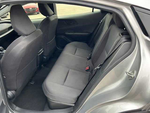 Used 2024 Toyota Prius LE FWD image 34