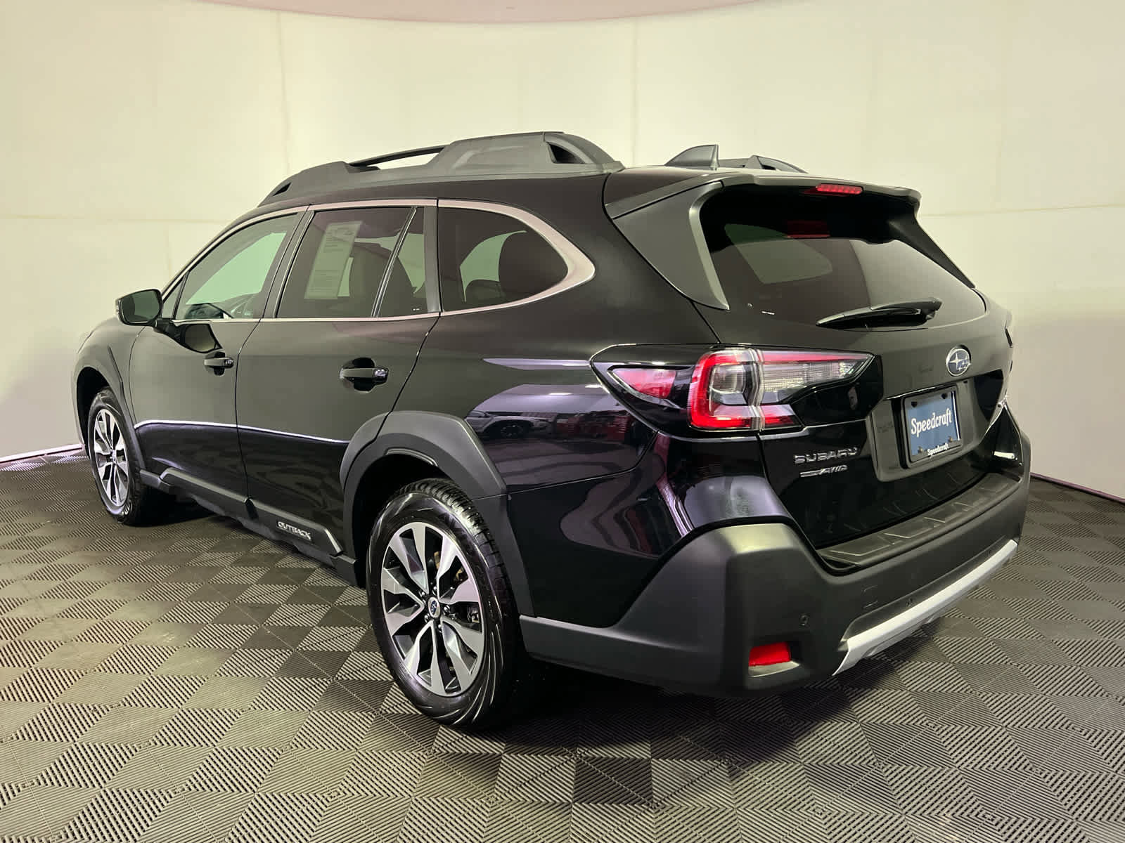 Used 2024 Subaru Outback Limited image 5