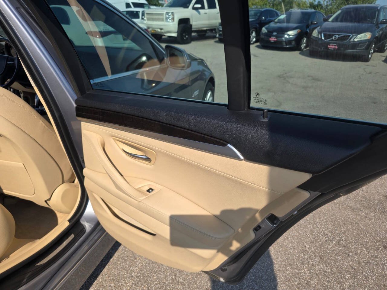 Used 2014 BMW 535d Sedan RWD image 37