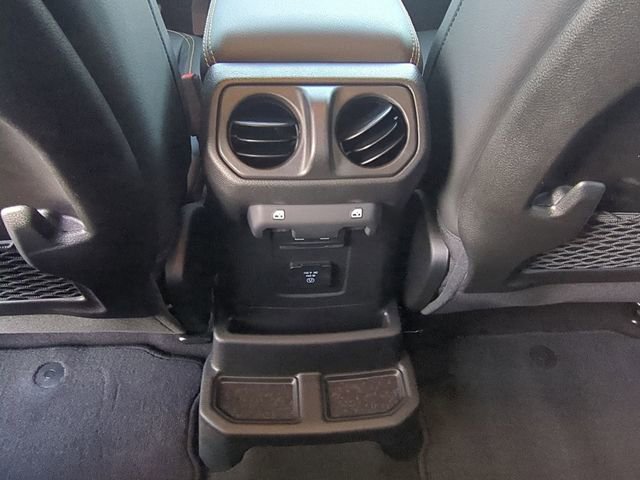 New 2025 Jeep Wrangler Unlimited Sahara w/ Technology Group AWD/4WD image 27