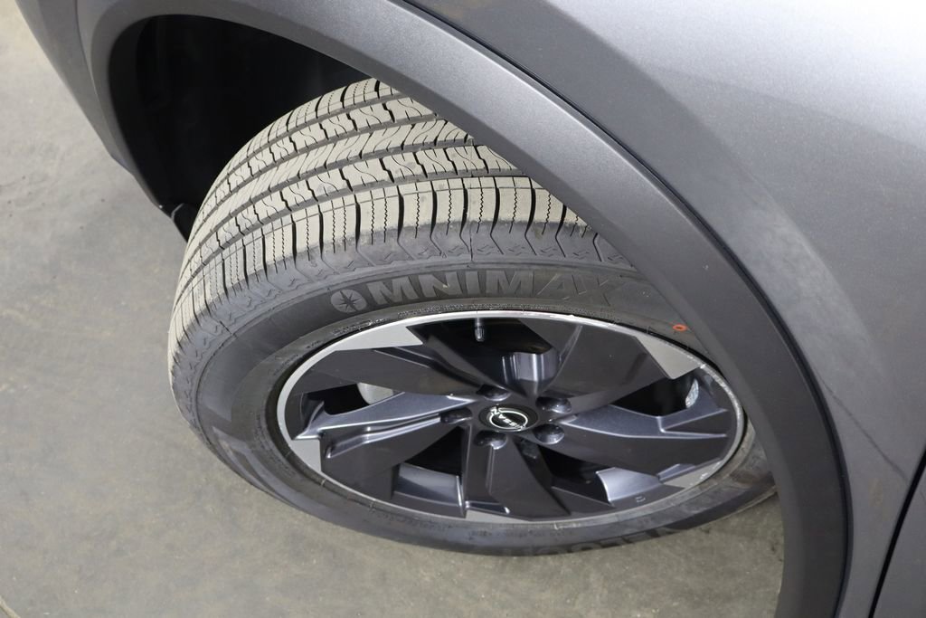 Used 2024 Nissan Rogue SV image 41