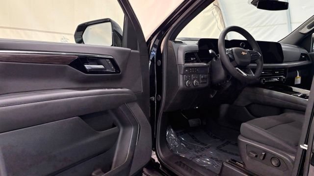 New 2026 Chevrolet Suburban LS w/ Max Trailering Package AWD/4WD image 37