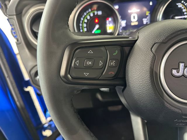 Used 2023 Jeep Wrangler Unlimited w/ Cold Weather Group image 15
