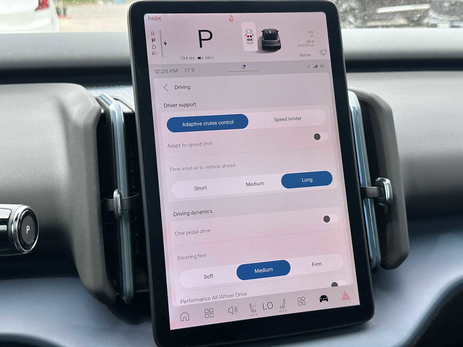 Used 2025 Volvo EX30 Plus w/ Protection Package Premier AWD/4WD image 29