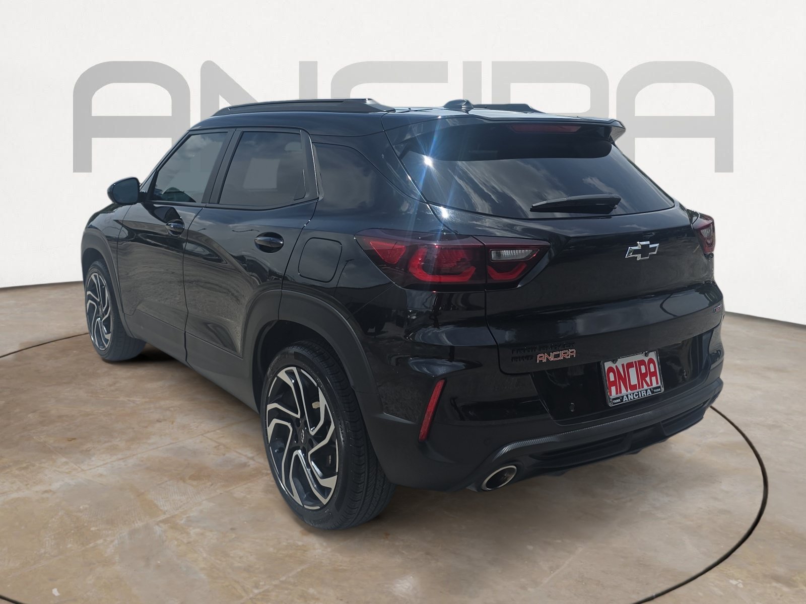 Used 2025 Chevrolet TrailBlazer RS w/ Convenience Package AWD/4WD image 8
