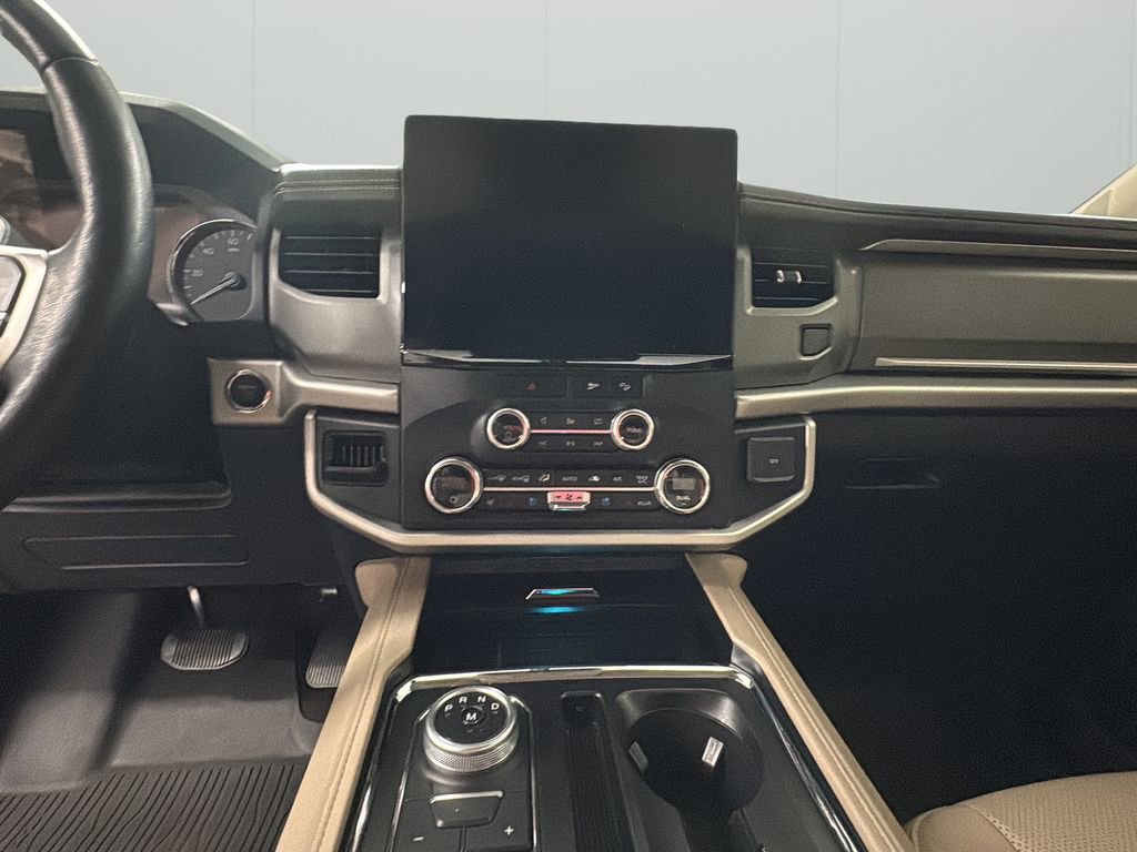 Used 2023 Ford Expedition Max XLT AWD/4WD image 10