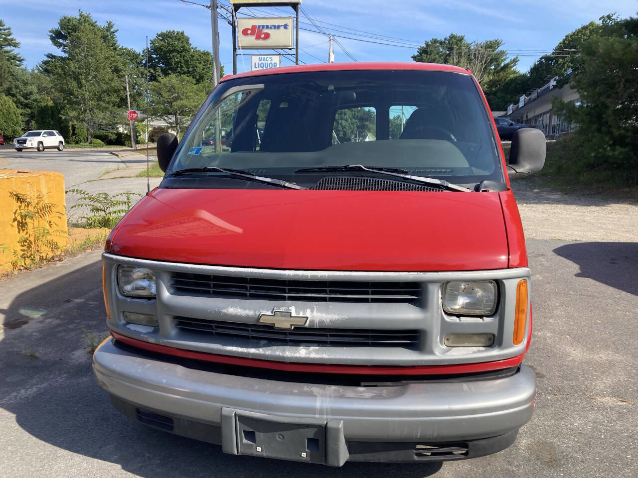 Used 2001 Chevrolet Express 1500 image 3