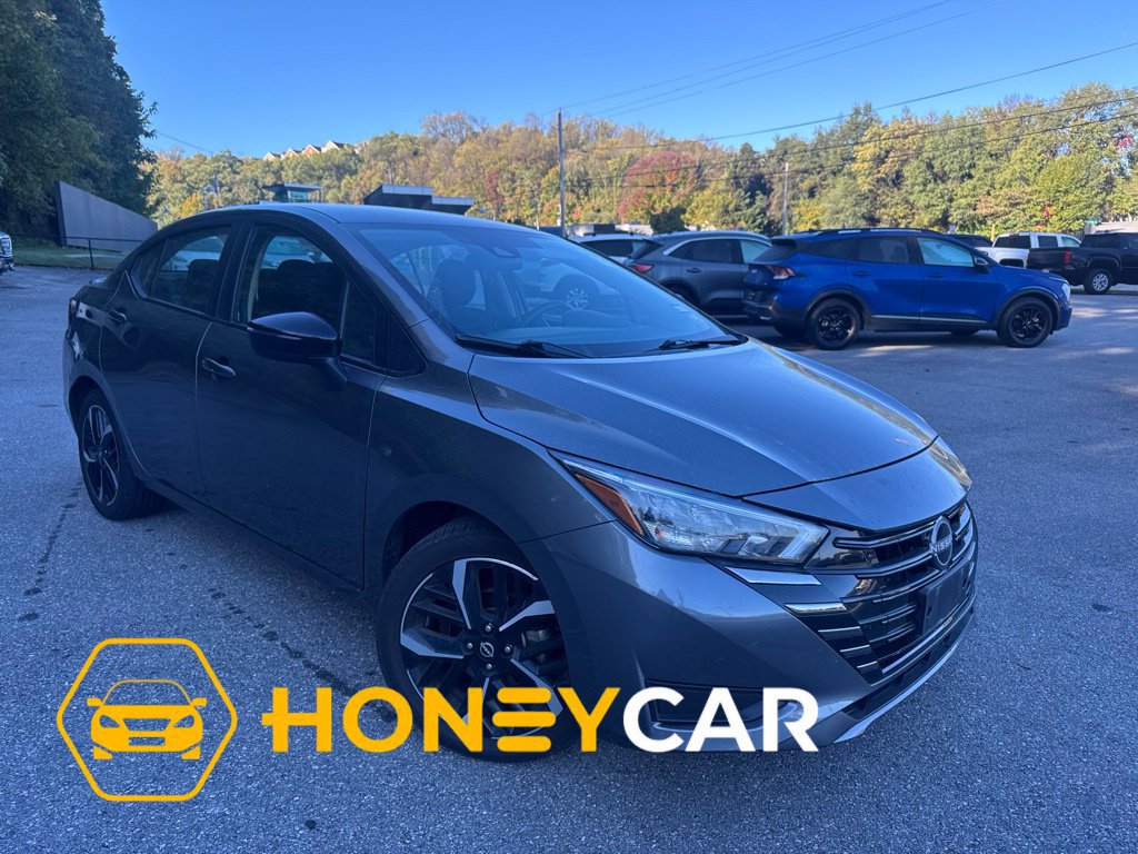 Used 2024 Nissan Versa SR FWD image 1