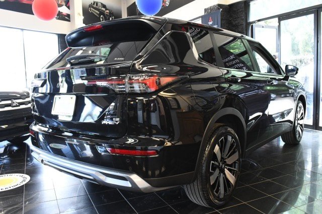 New 2026 Mitsubishi Outlander SE AWD/4WD image 17