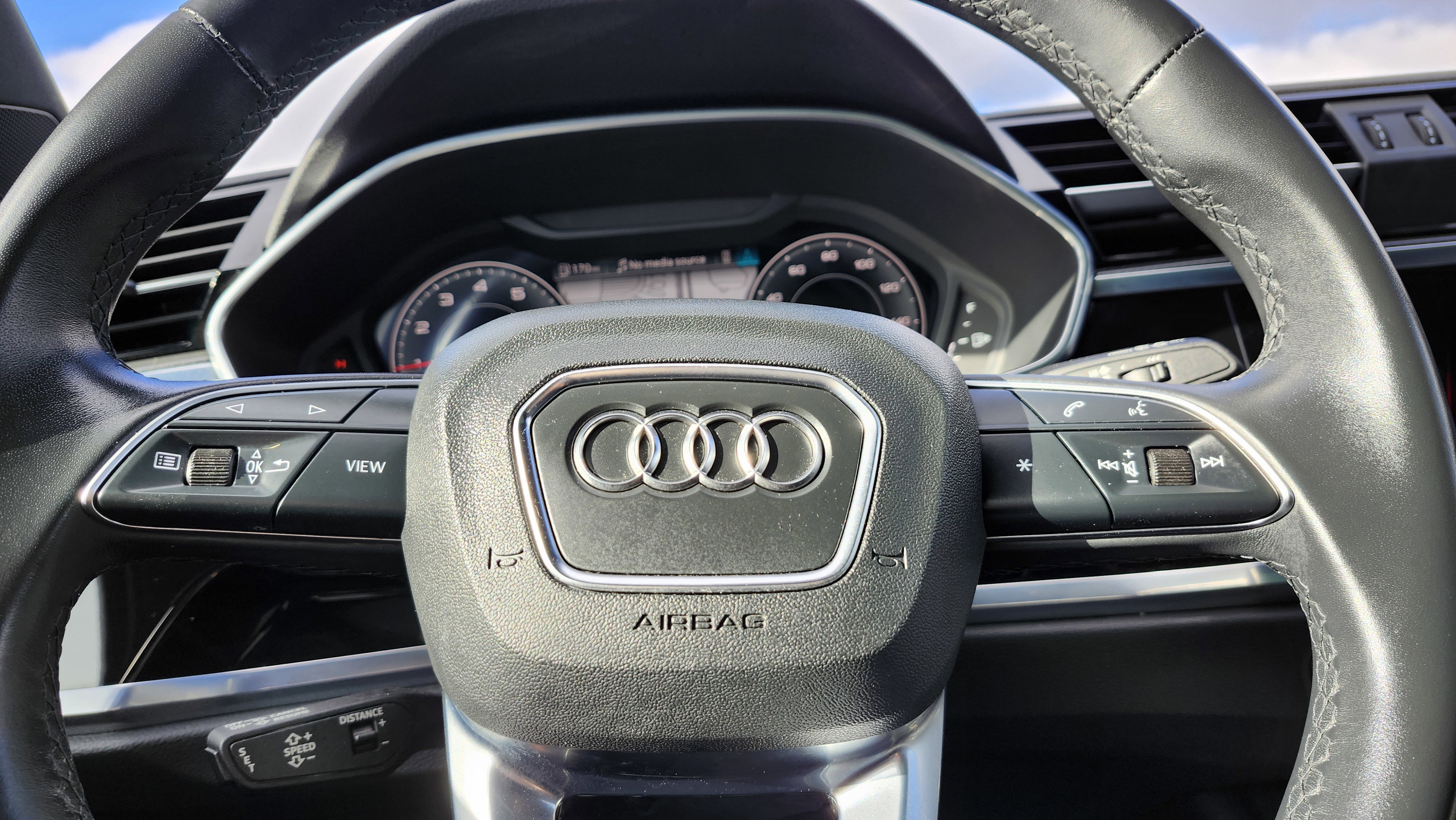 Used 2022 Audi Q3 2.0T Premium Plus w/ Premium Plus Package image 30