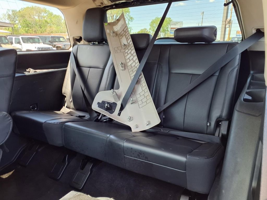 Used 2022 Ford Expedition XLT AWD/4WD image 25