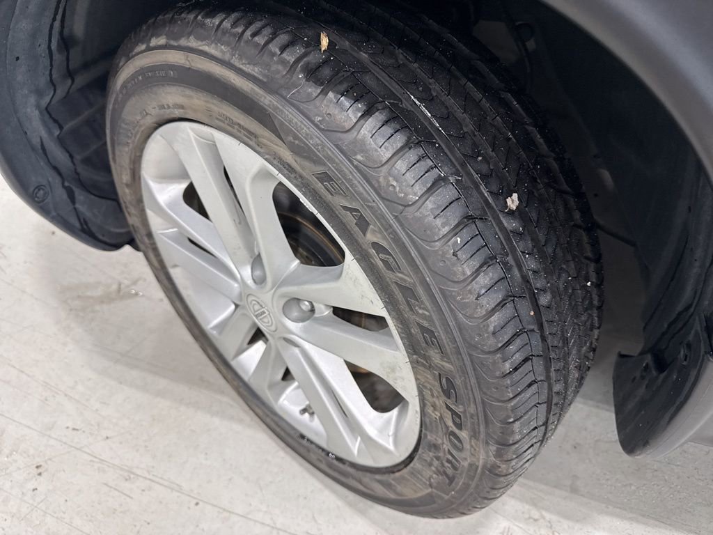 Used 2013 Nissan Juke SL image 29