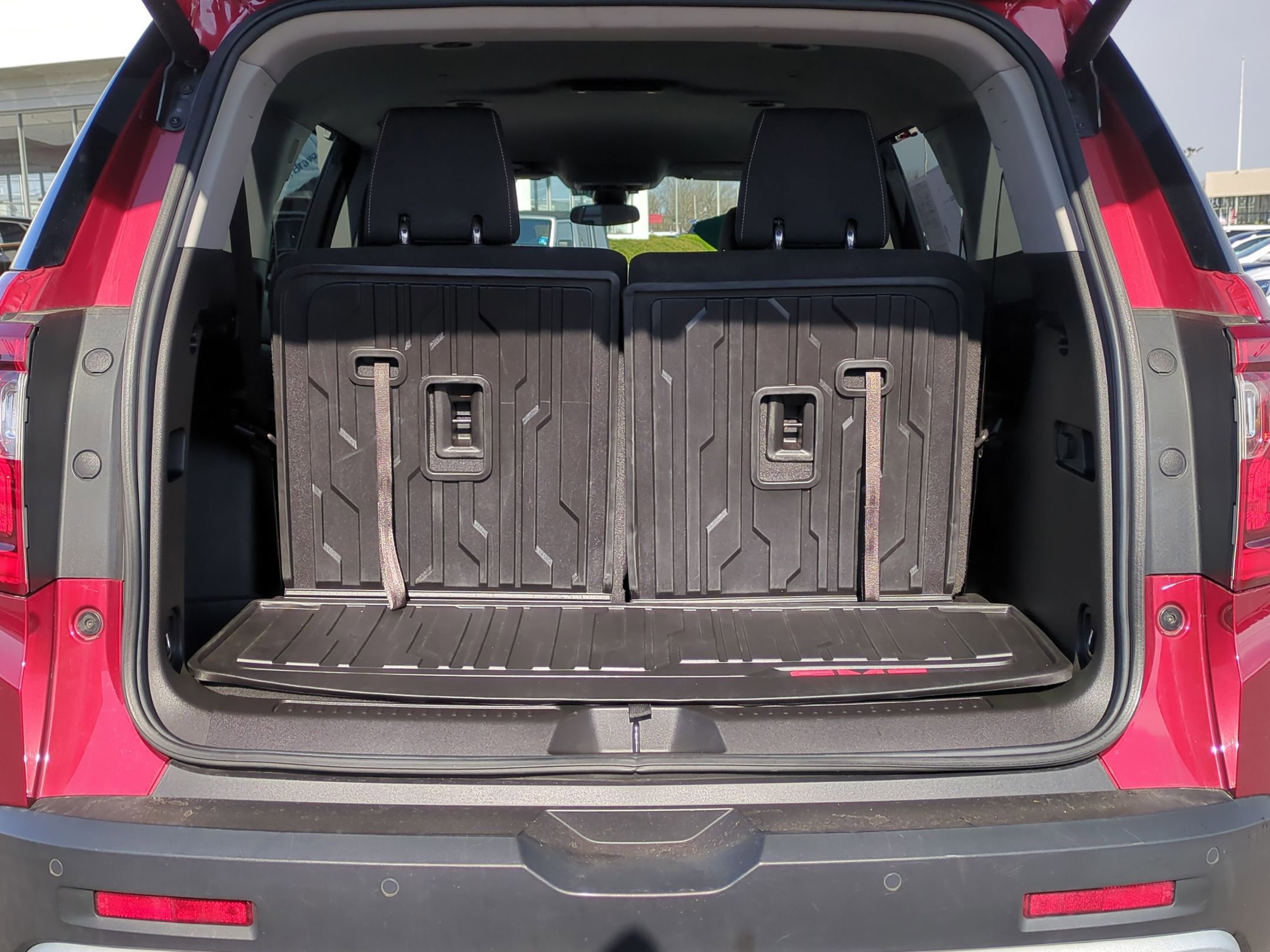 Certified 2023 GMC Acadia SLE w/ Driver Convenience Package image 25