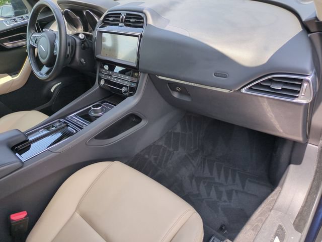 Used 2020 Jaguar F-PACE Premium AWD/4WD image 19