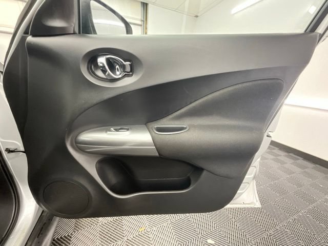 Used 2017 Nissan Juke SV FWD image 11