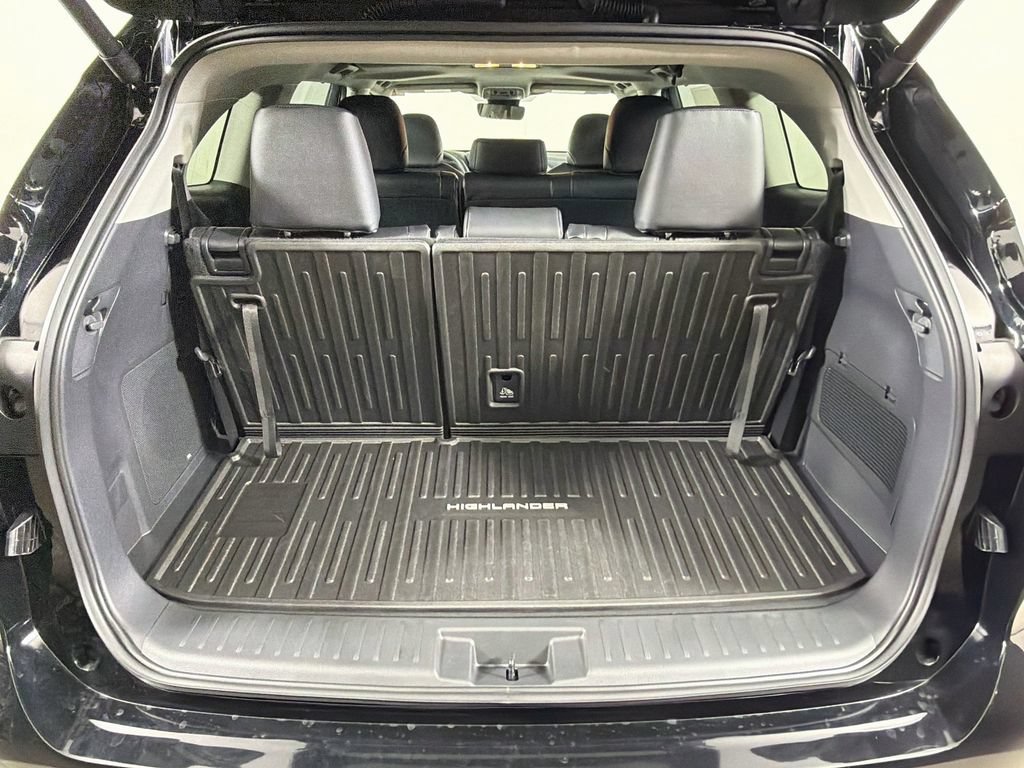 New 2026 Toyota Highlander Limited AWD/4WD image 22