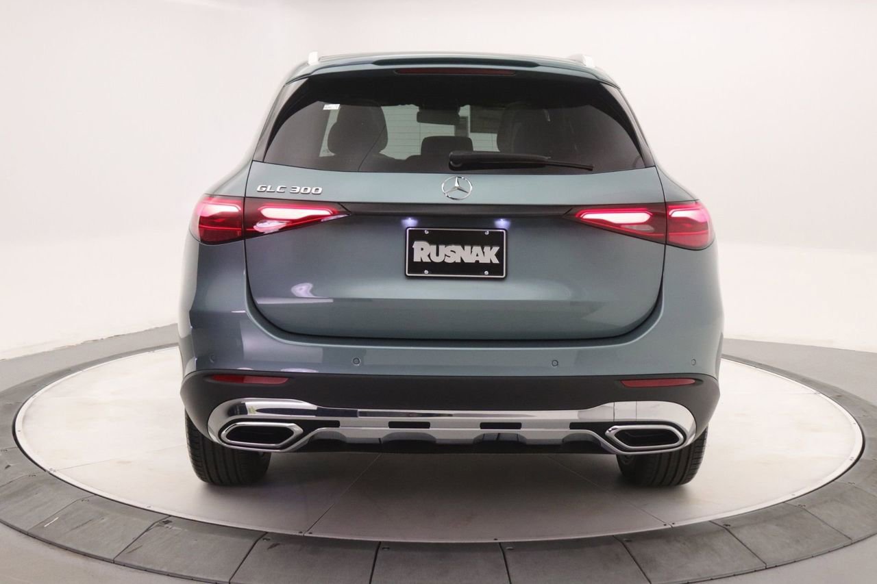 New 2026 Mercedes-Benz GLC 300 image 3