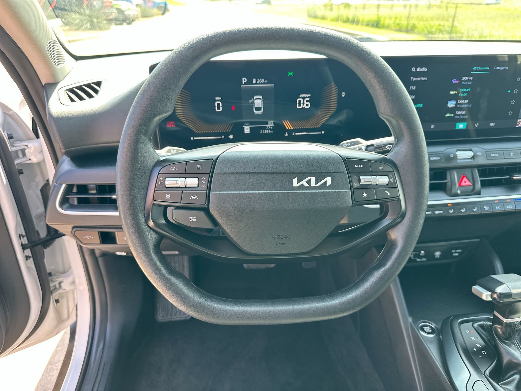 Used 2025 Kia K4 FWD image 14