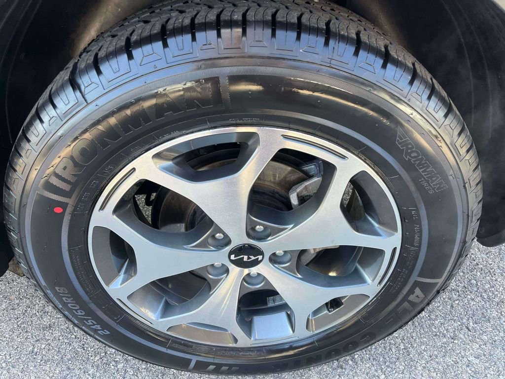 Used 2022 Kia Telluride EX w/ Towing Package image 38