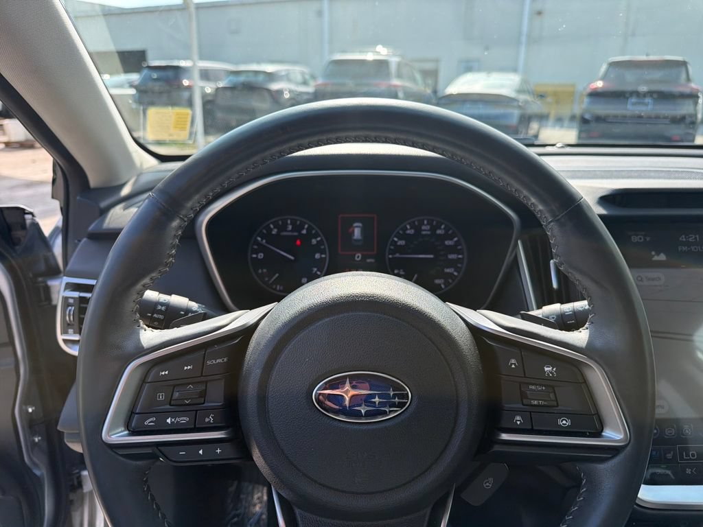 Used 2023 Subaru Outback Touring AWD/4WD image 21