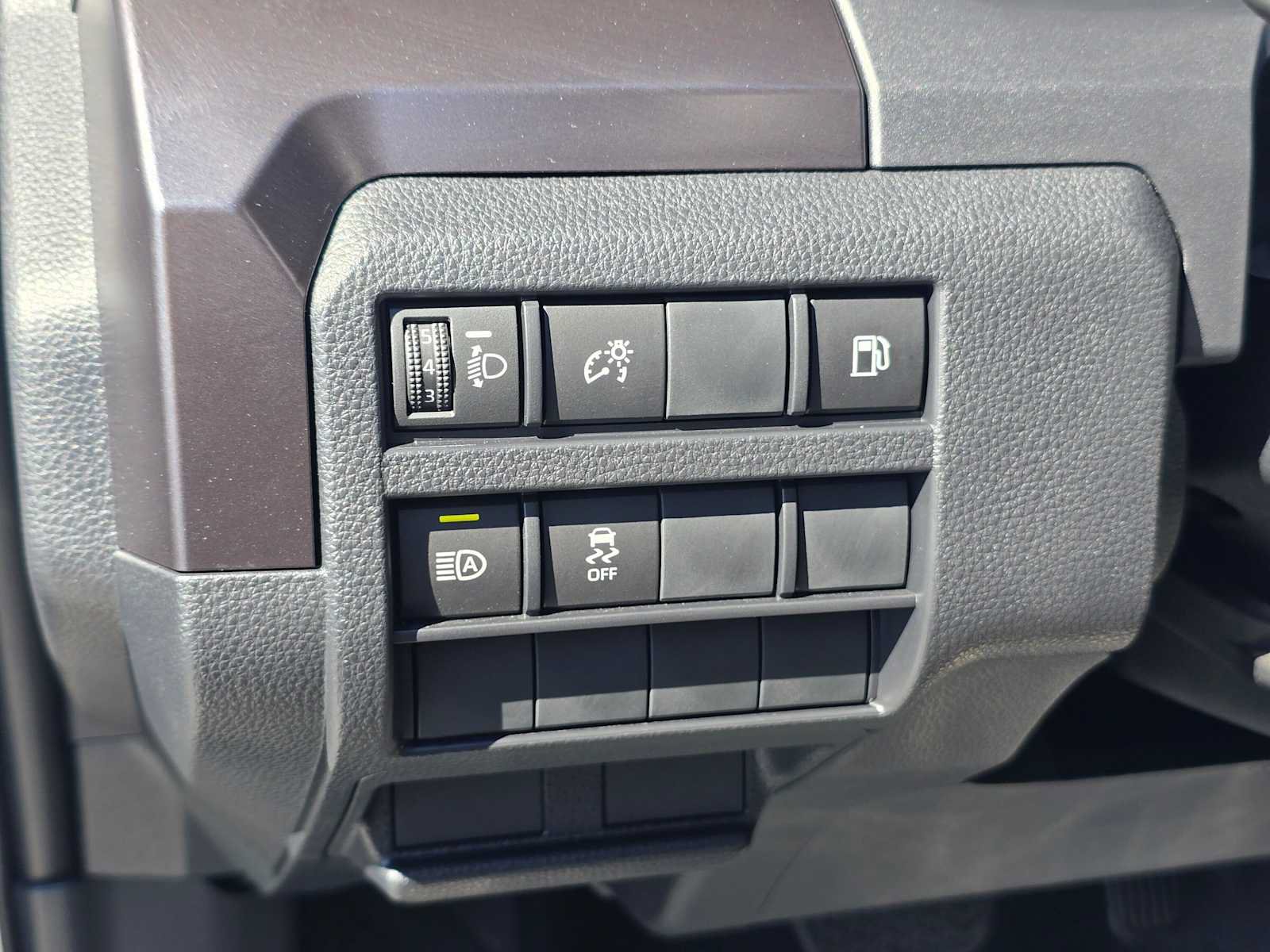 Certified 2025 Toyota 4Runner SR5 AWD/4WD image 24