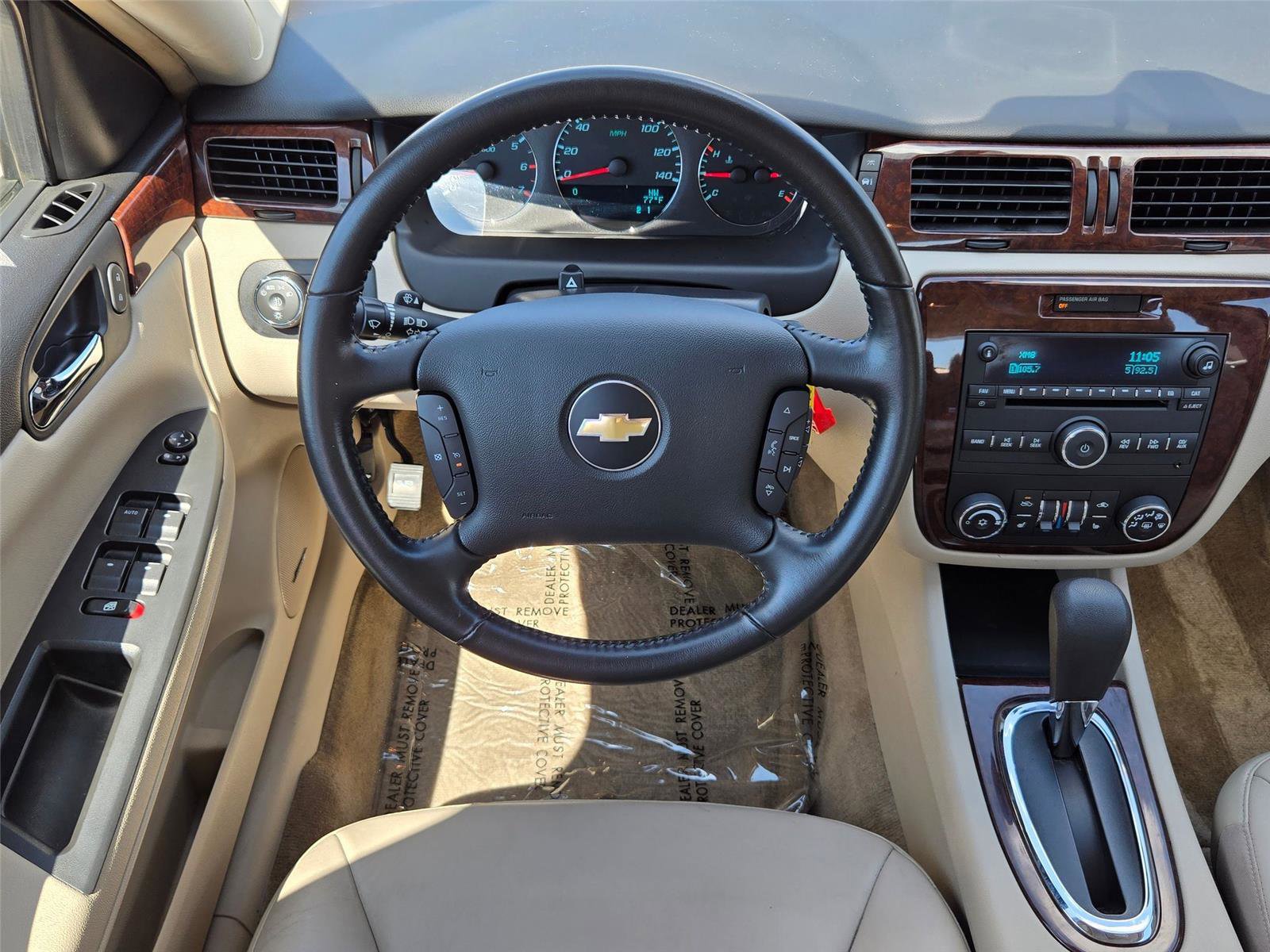 Used 2011 Chevrolet Impala LT w/ Luxury Edition Package FWD image 14