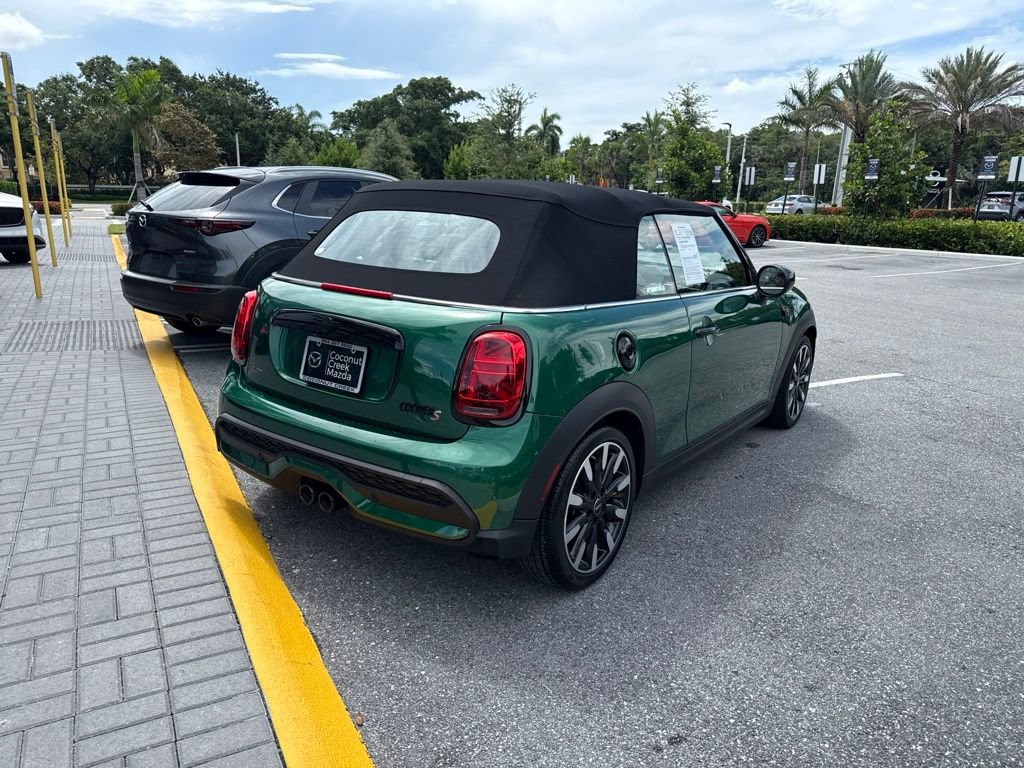 Used 2024 MINI Cooper S w/ Signature Upholstery Package FWD image 5