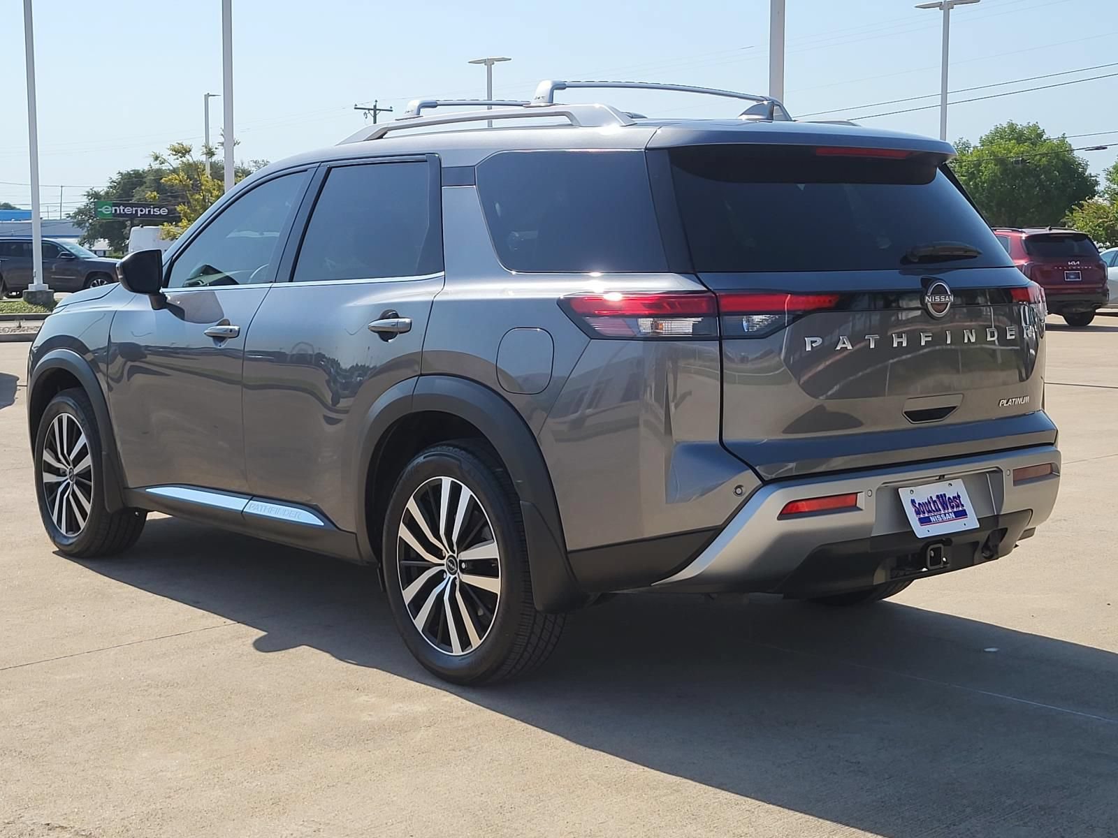 Certified 2025 Nissan Pathfinder Platinum w/ Cargo Package FWD image 7