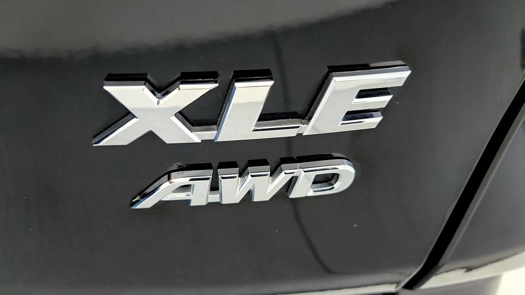 Certified 2025 Toyota RAV4 XLE AWD/4WD image 14