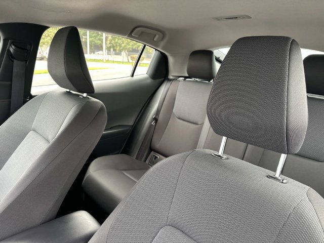 Used 2025 Toyota Prius LE FWD image 22
