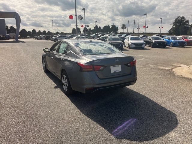 New 2025 Nissan Altima 2.5 S FWD image 9