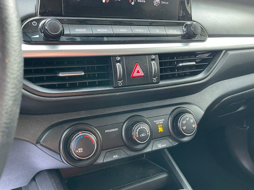 Certified 2024 Kia Forte LXS w/ LXS Technology Package image 17
