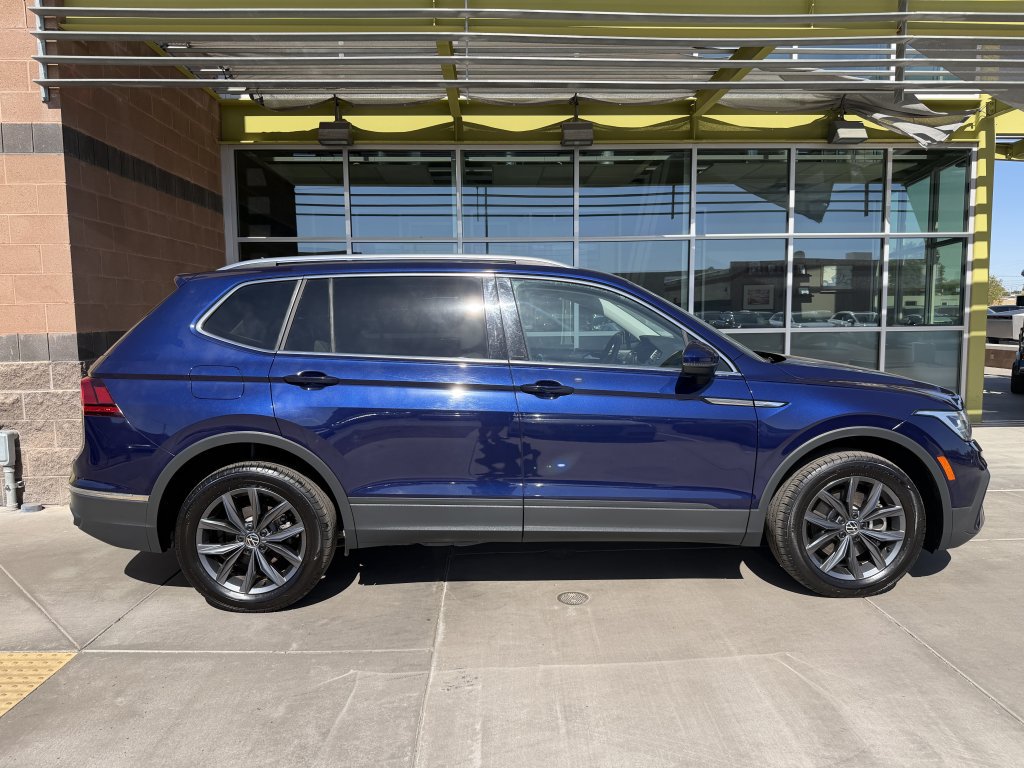 Used 2022 Volkswagen Tiguan SE FWD image 9