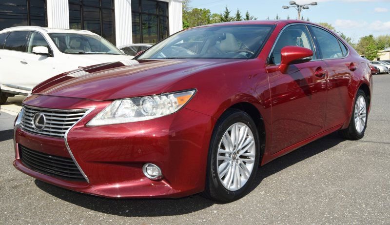 Used 2015 Lexus ES 350 w/ Luxury Package FWD image 4