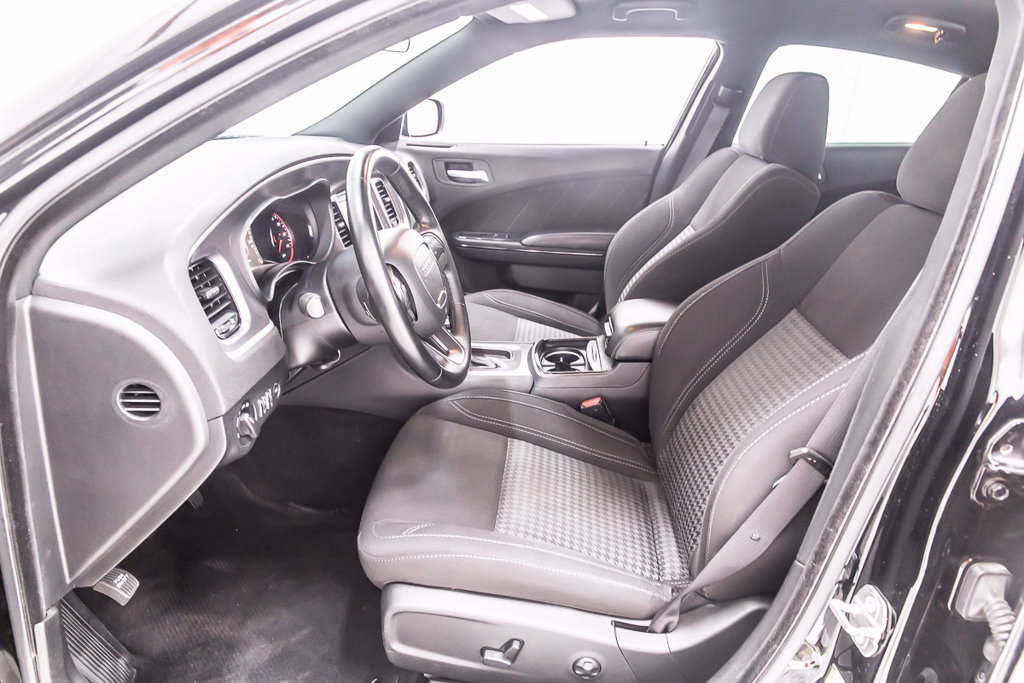Used 2021 Dodge Charger SXT w/ Blacktop Package RWD image 26