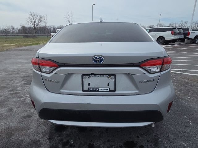 Used 2021 Toyota Corolla LE image 9