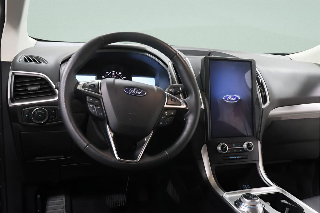 Used 2024 Ford Edge SEL w/ Convenience Package AWD/4WD image 9