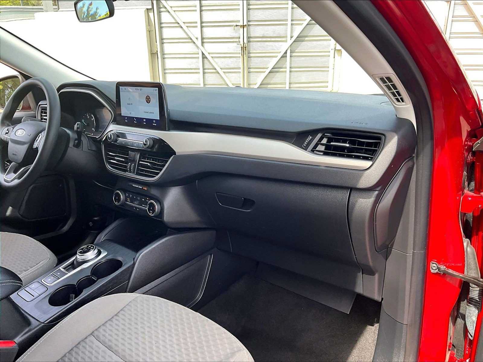 Used 2022 Ford Escape SE FWD image 18