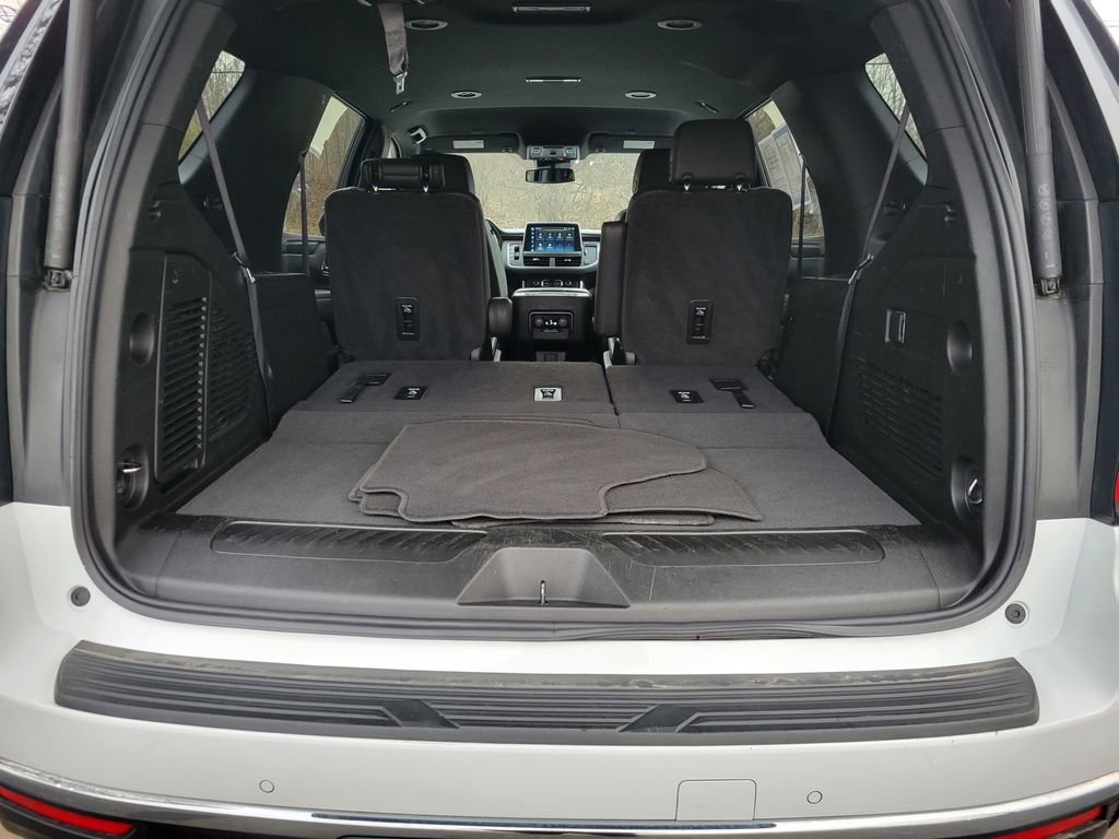 Used 2024 Chevrolet Tahoe LT AWD/4WD image 48
