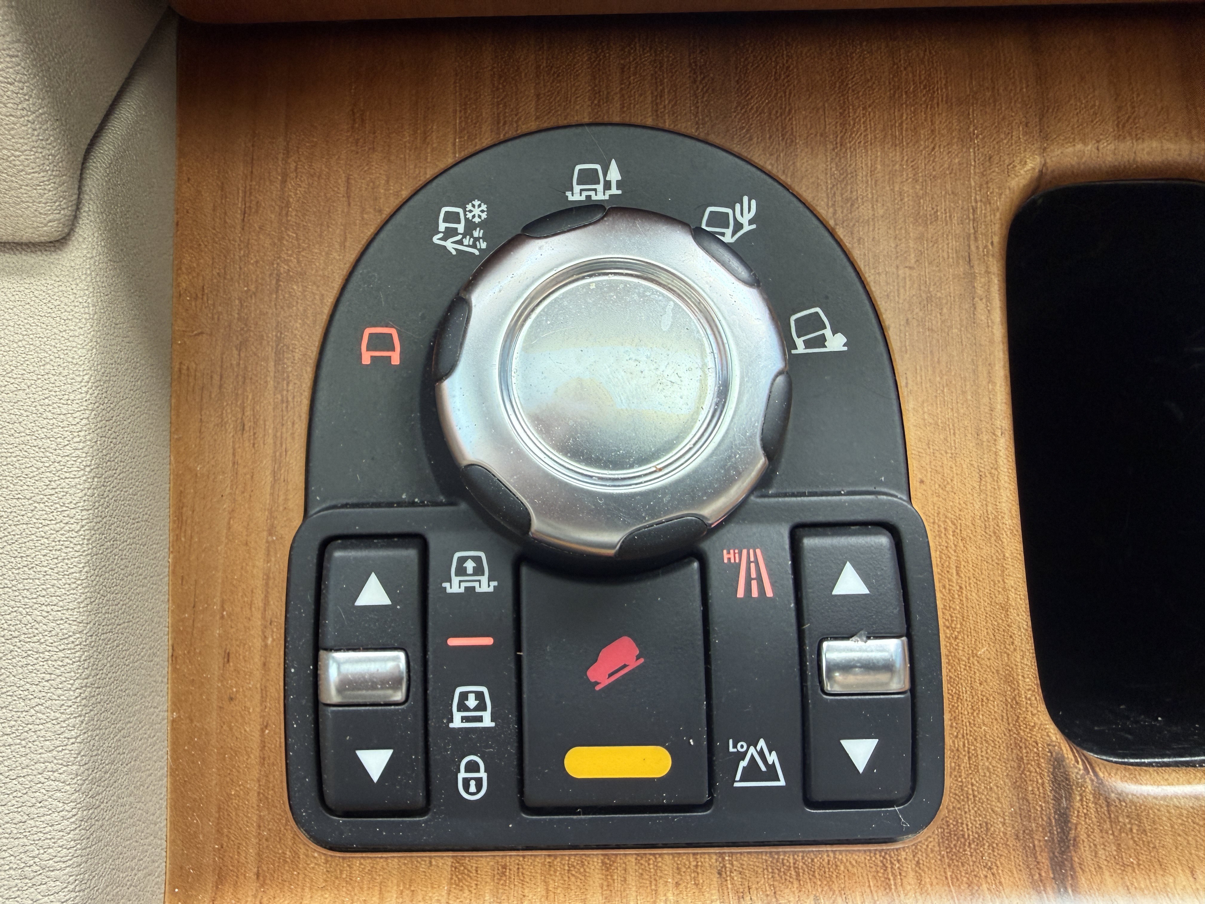 Used 2013 Land Rover LR4 HSE AWD/4WD image 33