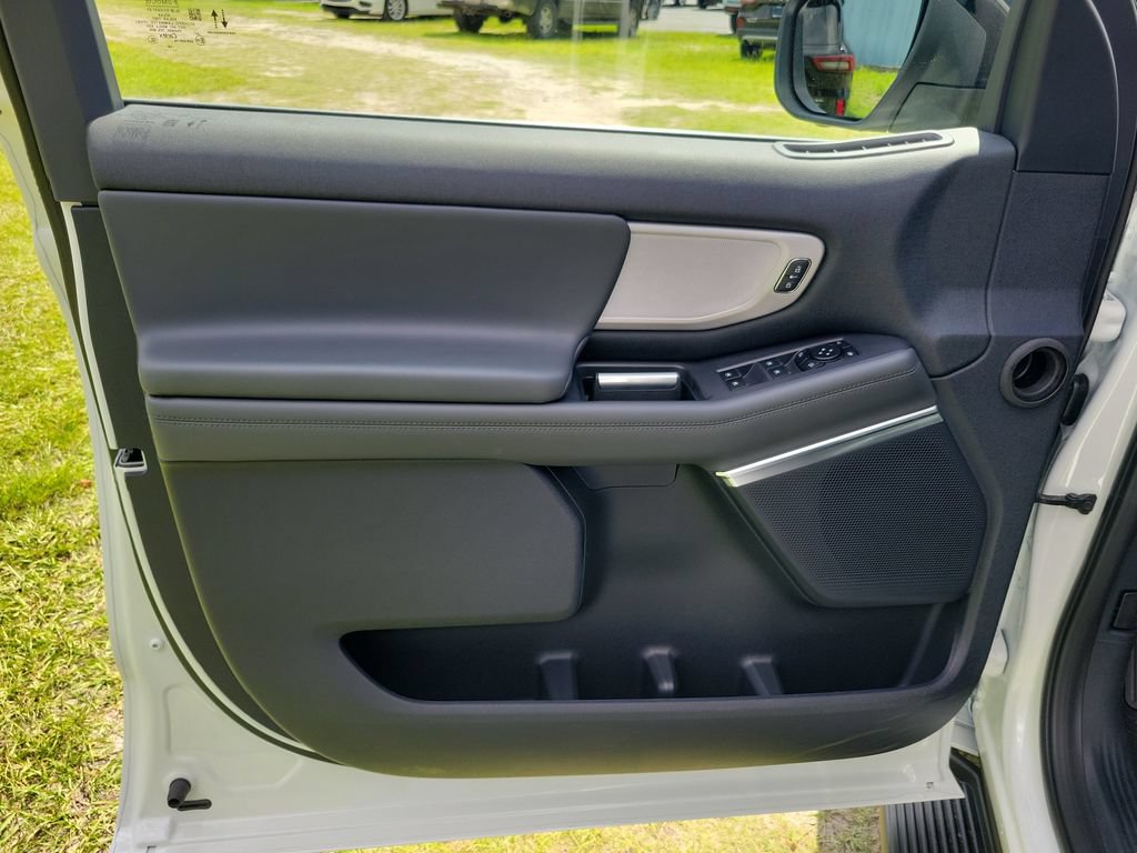 New 2027 Ford Expedition Active RWD image 15
