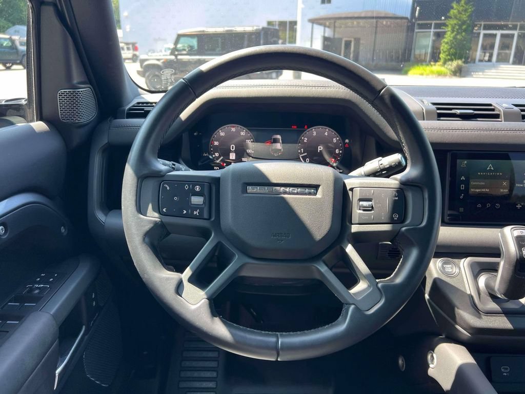Used 2024 Land Rover Defender 110 X-Dynamic SE AWD/4WD image 14