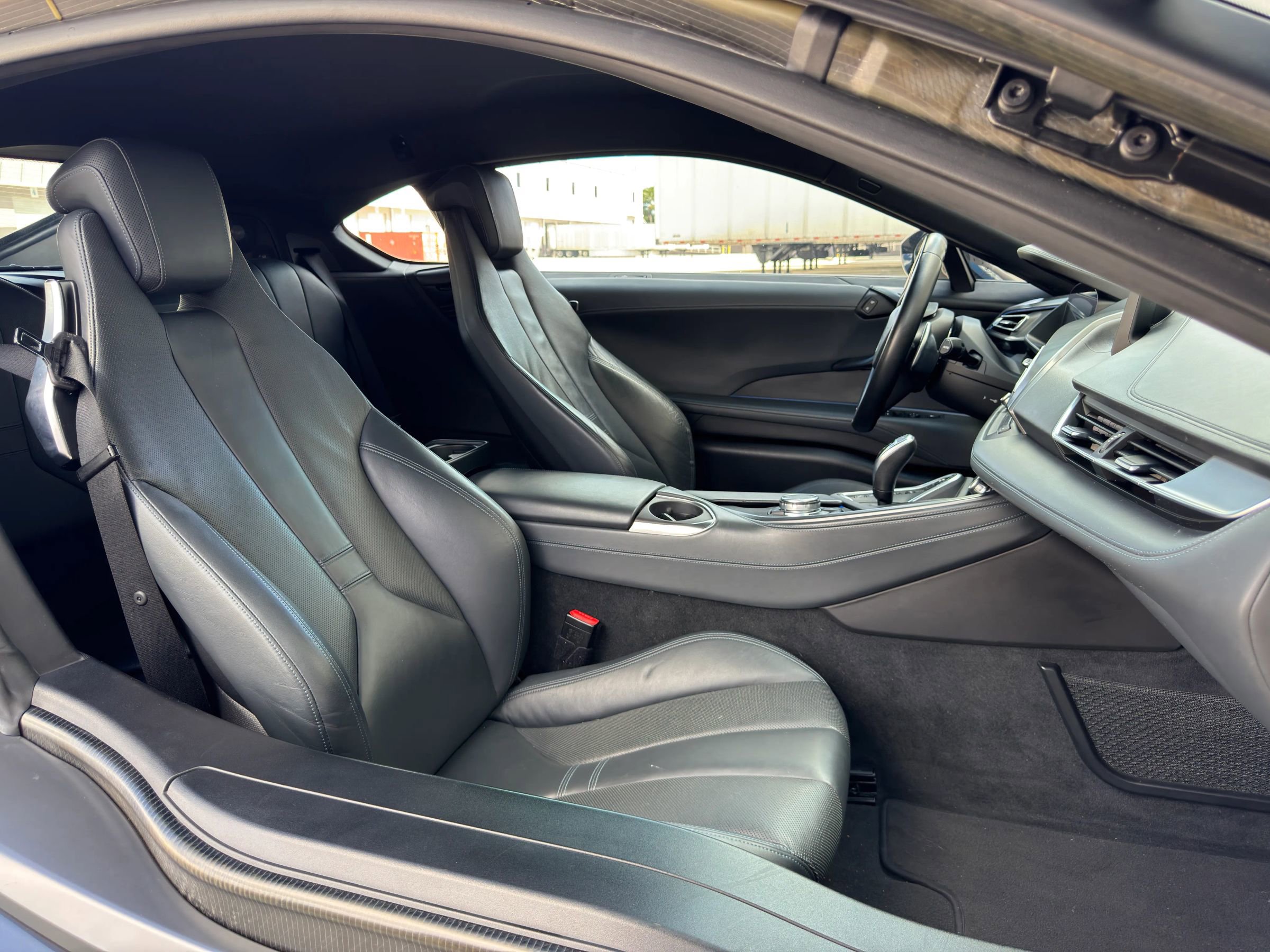 Used 2015 BMW i8 image 24