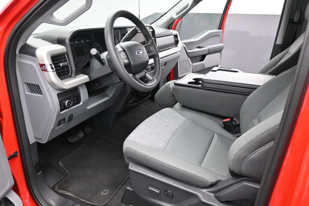 Used 2026 Ford F600 4x4 Regular Cab Super Duty w/ XLT Value Package image 11