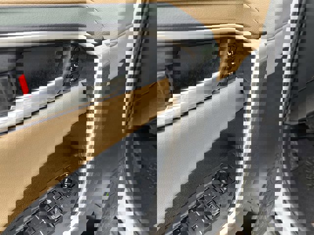 Used 2019 Toyota RAV4 Limited image 24