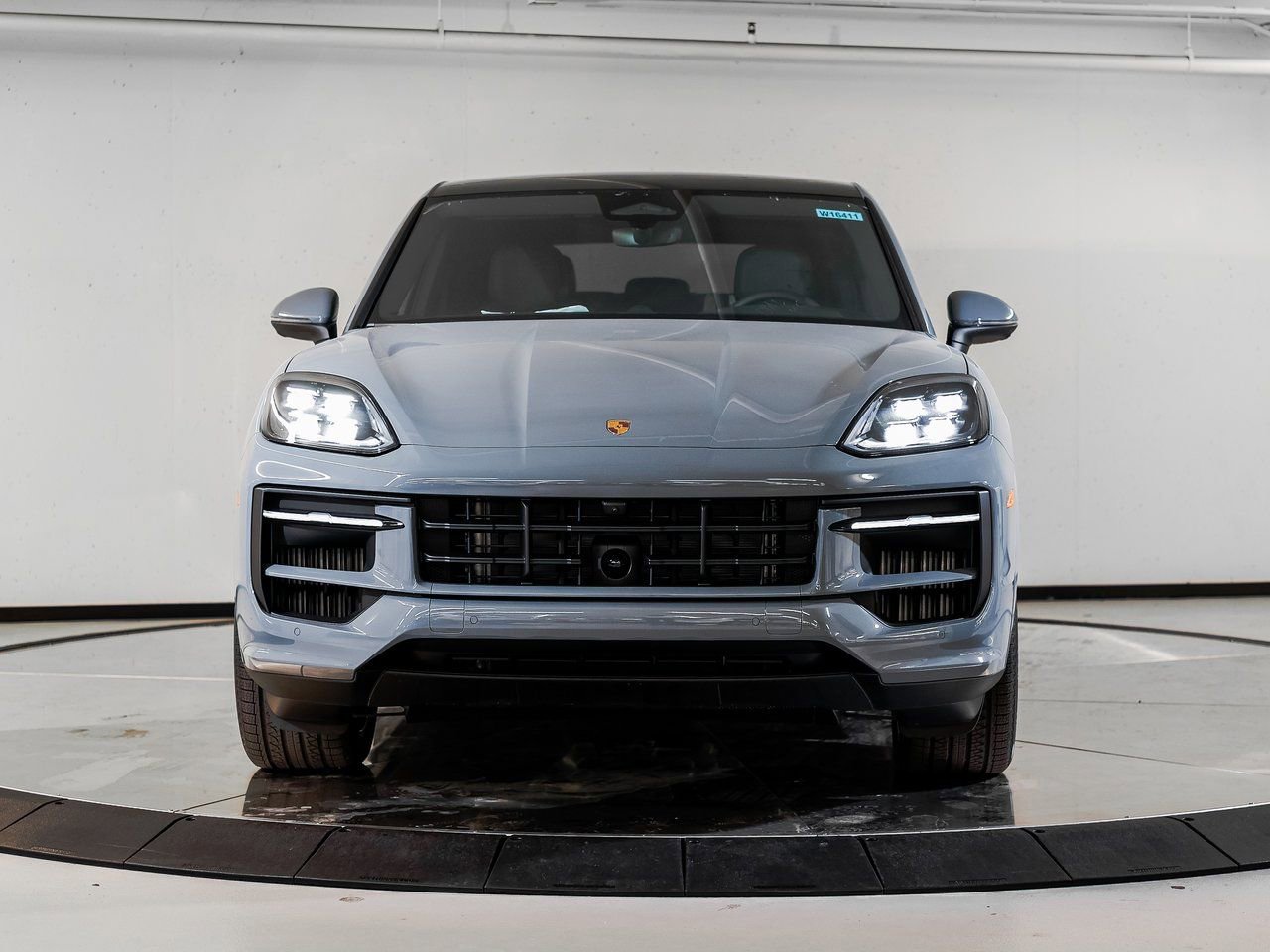New 2026 Porsche Cayenne Coupe AWD/4WD image 10